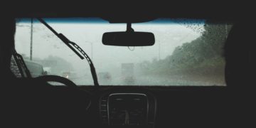 Advice for driving in heavy rain and floods