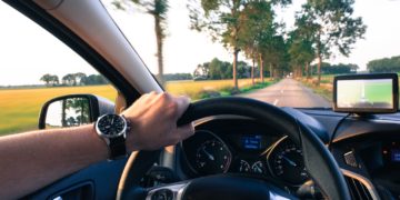 Top 12 Tips For Driving Long Distances